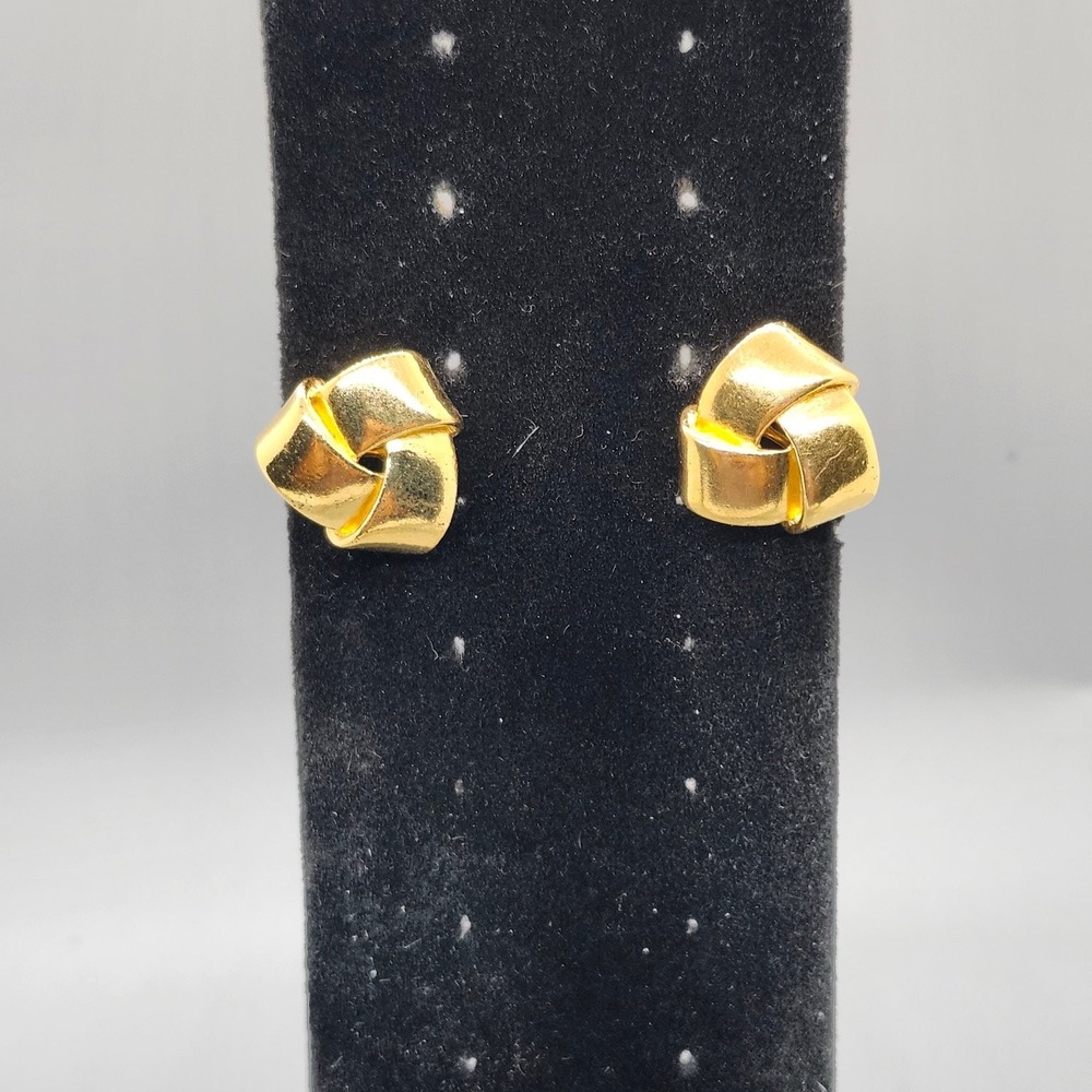 Chic Gold Tone Knot Clip-On Earrings 0.75" Fashion Jewelry Statement